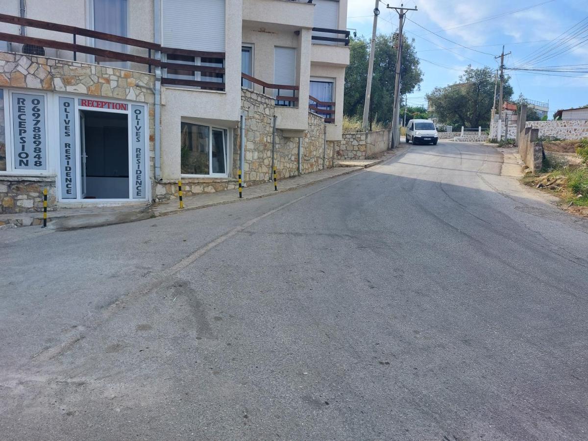 Olives Residence Dhermi Bagian luar foto