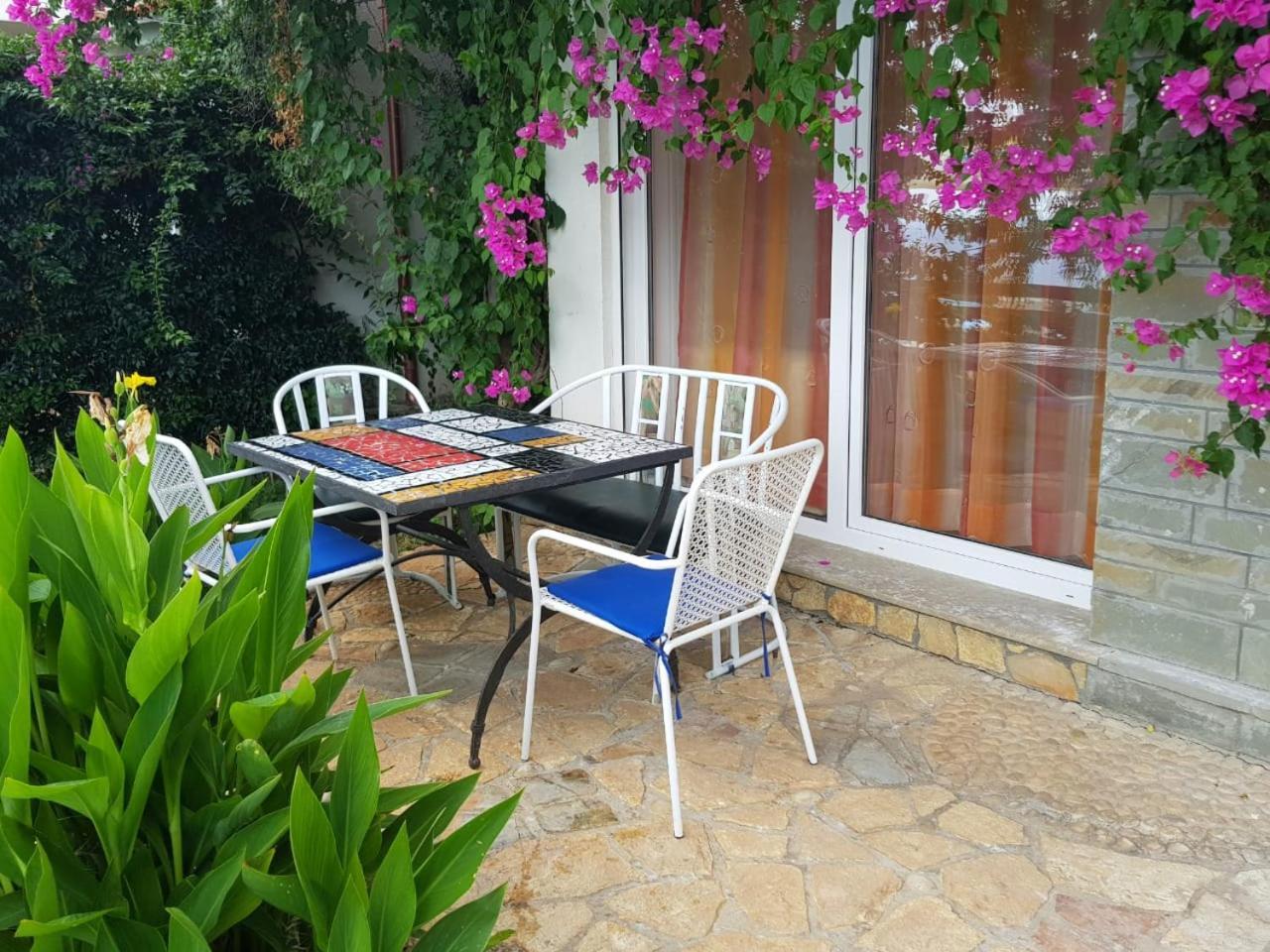 Olives Residence Dhermi Bagian luar foto