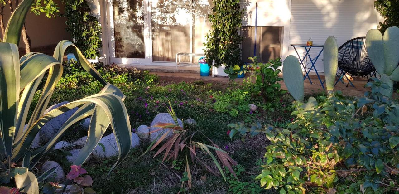 Olives Residence Dhermi Bagian luar foto