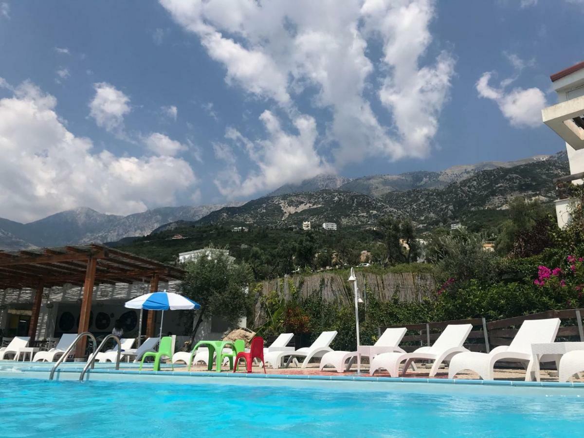 Olives Residence Dhermi Bagian luar foto