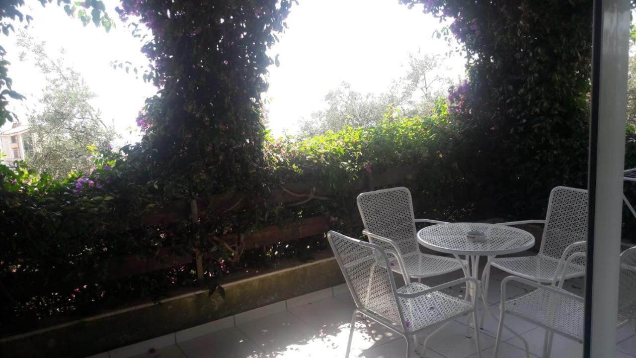 Olives Residence Dhermi Bagian luar foto